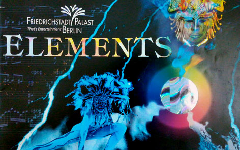 Friedstadtpalast Berlin Revue Elements | Jens Jensen Ikarus Strapaten